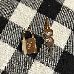 Louis Vuitton locket two keys silver